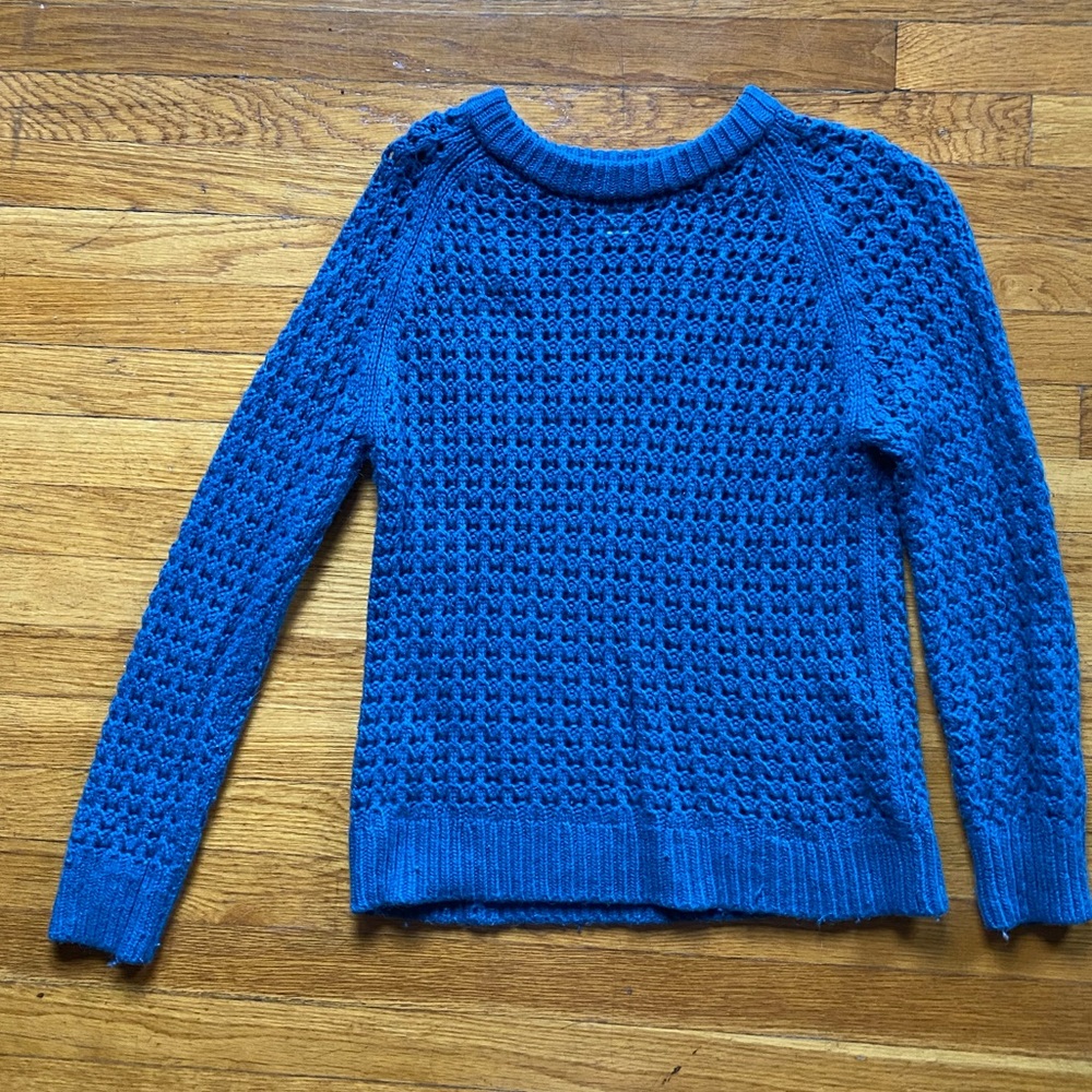 Club Monaco size L crew neck sweater